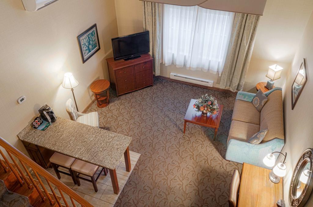 The At Lewisburg, Bw Signature Collection 3*