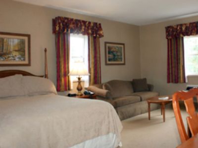 The At Lewisburg, Bw Signature Collection